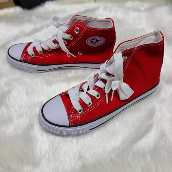 Sport Kedi Sport Shoes - Sport/Kedi Sport Red Canvas High Tops